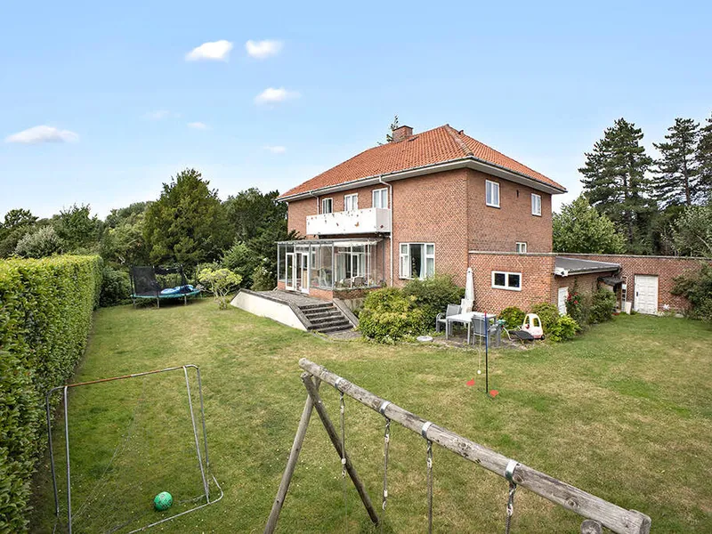 Vældegårdsvej, Gentofte - 7 værelses hus / rækkehus i Gentofte
